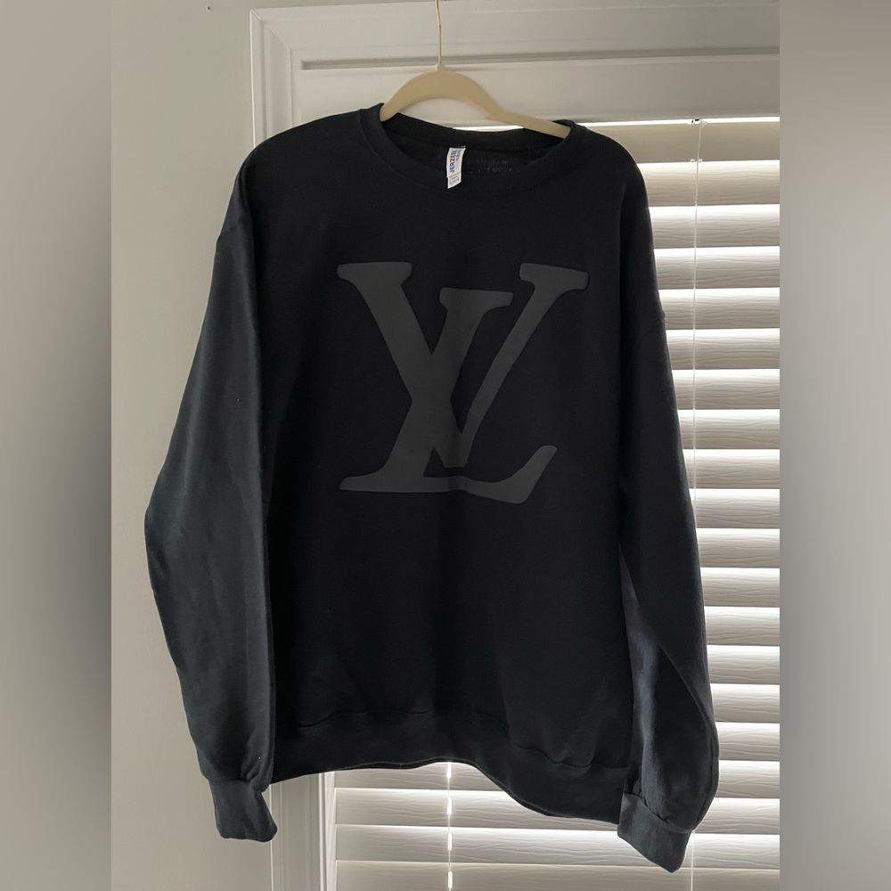 Boutique Sweatshirt NWOT